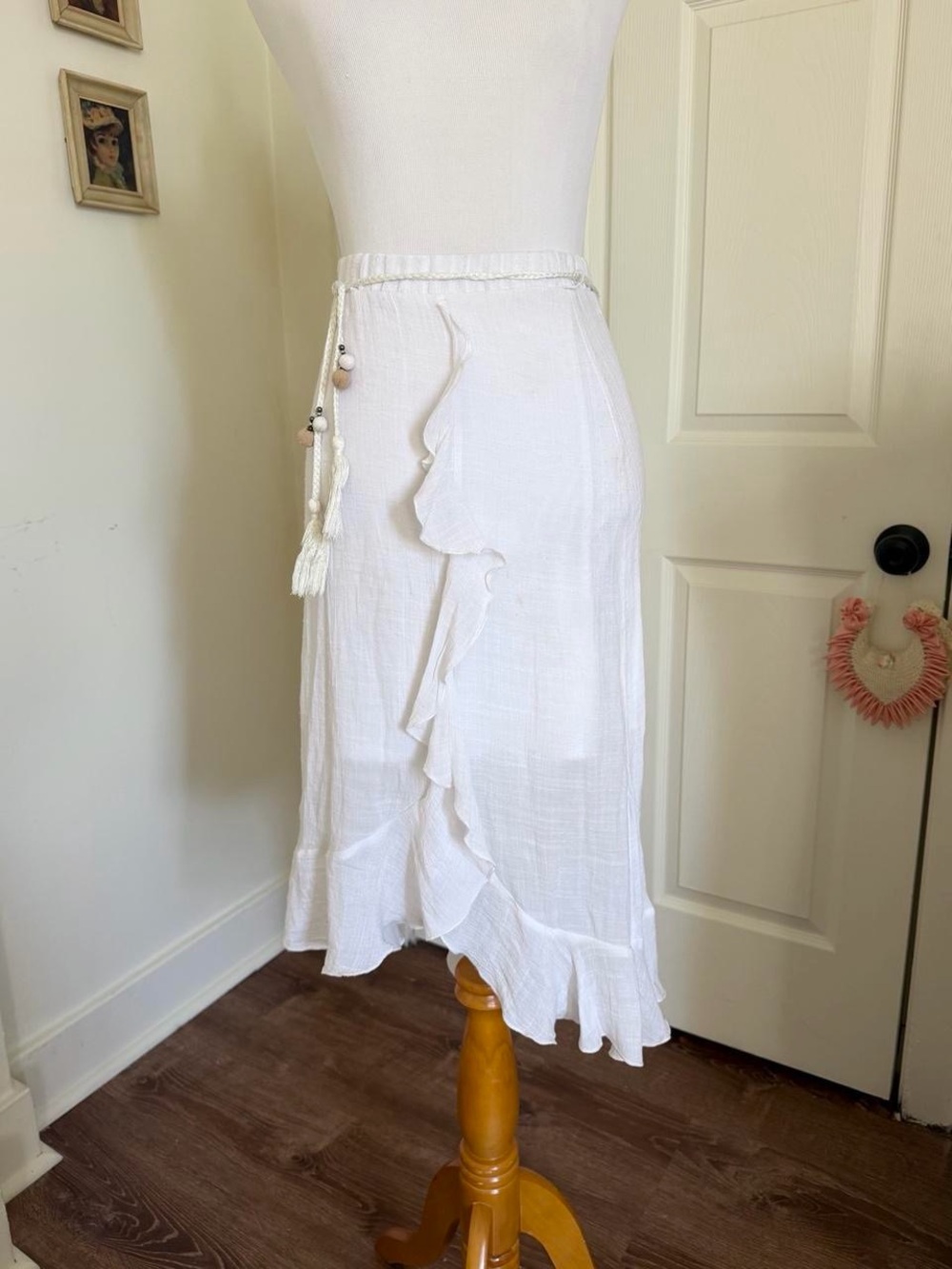 Vintage 1990s Y2K White Ruffle Midi Skirt